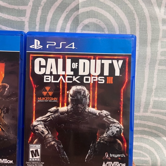 Call of Duty: Black Ops III & Black Ops 4 & Infinite Warfate PS4 Game Bundle - Picture 6 of 10